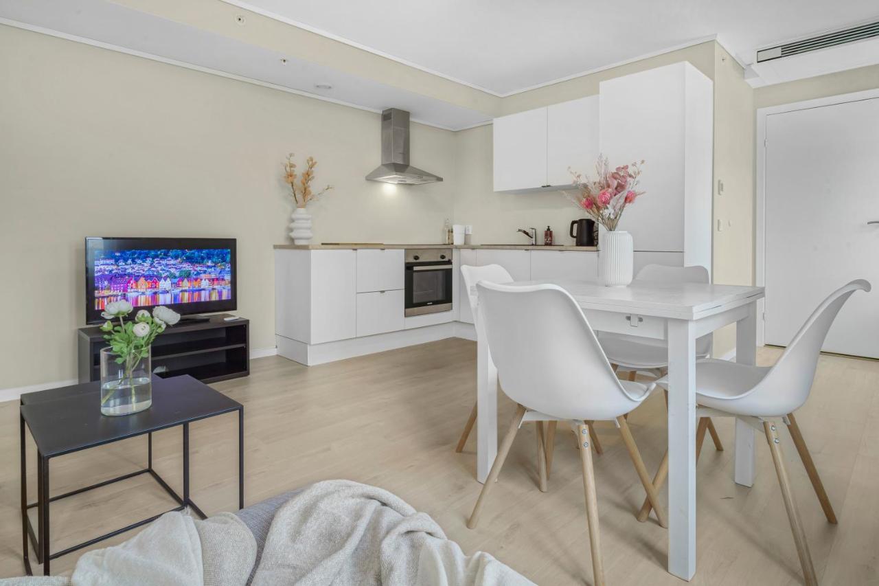 Contemporary City-Apartement With Views Of The Dock! Bergen Exteriér fotografie